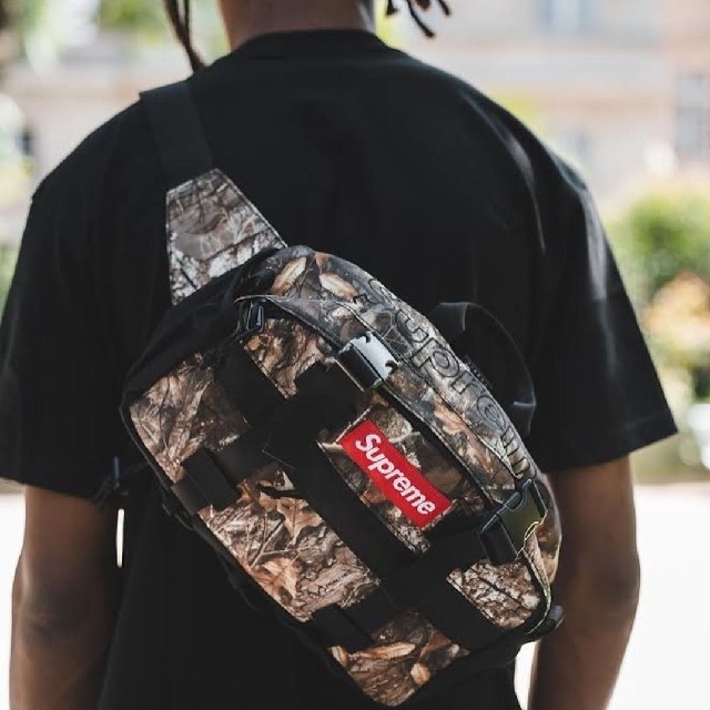 Supreme(シュプリーム)のSupreme 19FW Waist Bag Camo 機能性抜群！ メンズのバッグ(ウエストポーチ)の商品写真