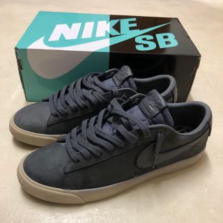 ナイキ(NIKE)のnike blazer sb qs×antihero(スニーカー)