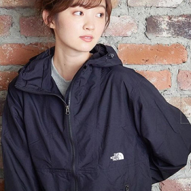 THE NORTH FACE(ザノースフェイス)のTHE NORTH FACE ザ・ノースフェイス コンパクトジャケット レディースのジャケット/アウター(ナイロンジャケット)の商品写真