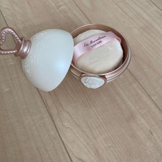 レメルヴェイユーズラデュレ(Les Merveilleuses LADUREE)の※ちっぴ様専用※レメルヴェイユーズ　ポッド(チーク)