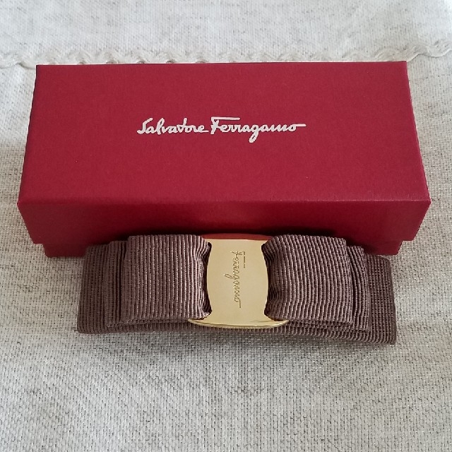 Ferragamo バレッタ ブラウン✖️ゴールド 納得できる割引