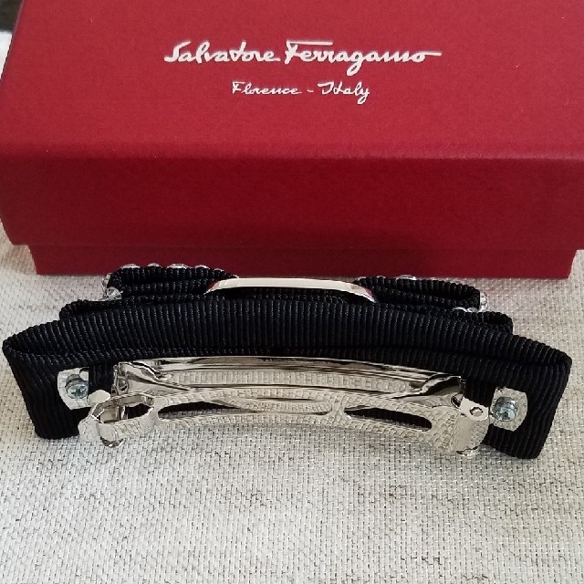 Ferragamo　バレッタ　ブラック✖️シルバー 2