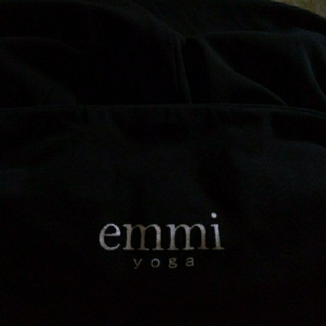 emmi atelier(エミアトリエ)のemmi yoga テーパードラップパンツ スポーツ/アウトドアのトレーニング/エクササイズ(ヨガ)の商品写真