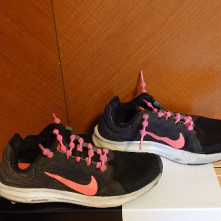 ナイキ(NIKE)のNIKEスニーカー(スニーカー)