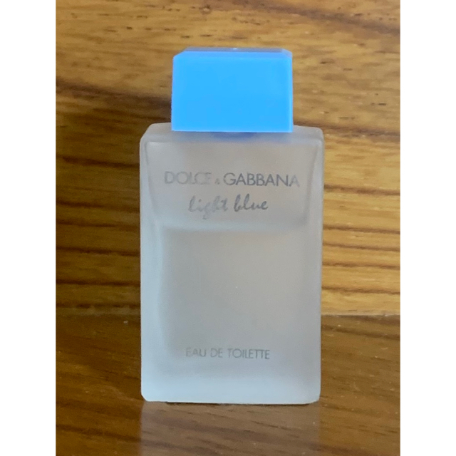 DOLCE&GABBANA(ドルチェアンドガッバーナ)のDolce and Gabbana ライトブルー オードトワレ　4.5ml コスメ/美容の香水(香水(男性用))の商品写真