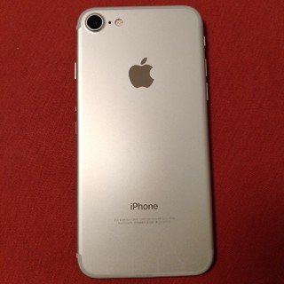 アイフォーン(iPhone)のiphone 7 Silver 32 GB 本体のみ(その他)