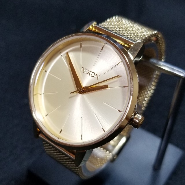 ☆未使用☆NIXON KENSINGTON MILANESE ALL GOLD参考定価27000円税