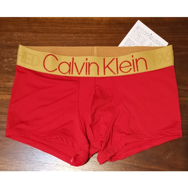 Calvin Klein(カルバンクライン)のカルバンクライン　新品　メンズ　ボクサーパンツ2枚セット(ブラックレッドM) メンズのアンダーウェア(ボクサーパンツ)の商品写真