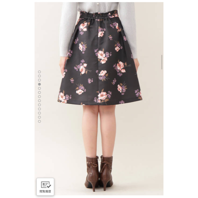 JILL by JILLSTUART(ジルバイジルスチュアート)のAwデザイン　花柄スカート レディースのスカート(ひざ丈スカート)の商品写真