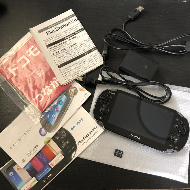 PSVita クリスタルブラック 3G/Wi-Fiモデル限定版 PCH-1100