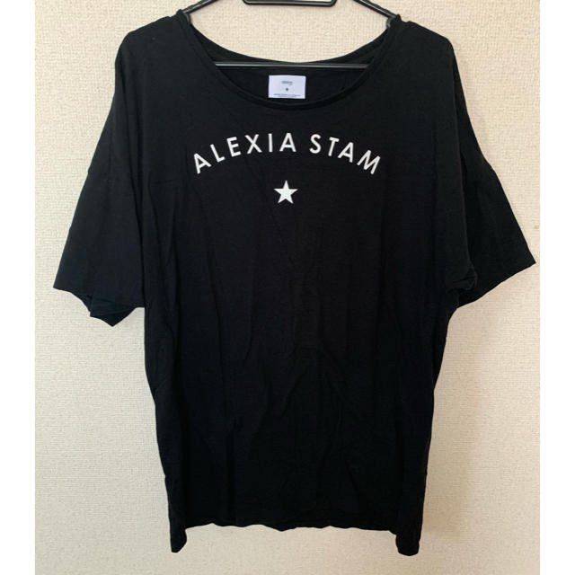 ALEXIA STAM(アリシアスタン)のconvers TOKYO レアコラボTee ブラック アリシアスタン レディースのトップス(Tシャツ(半袖/袖なし))の商品写真