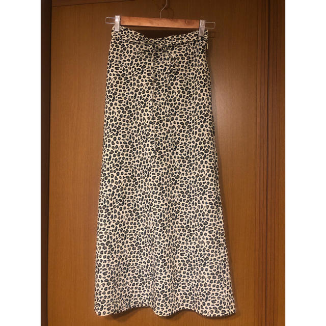 LOWRYS FARM(ローリーズファーム)のローリーズファーム　レオパードロングスカート　ウエストリボン付き レディースのスカート(ロングスカート)の商品写真