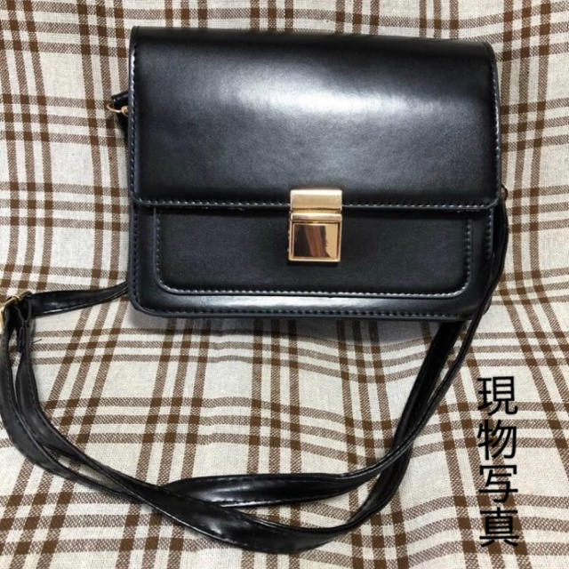 【SALE】新品　PUレザー 黒　ミニショルダーバッグ　人気商品　送料無料 レディースのバッグ(ショルダーバッグ)の商品写真