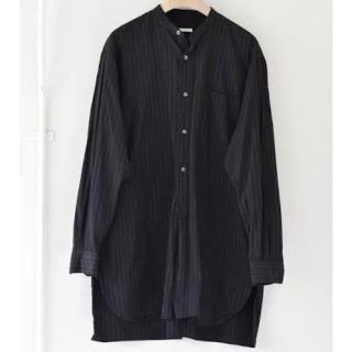 コモリ(COMOLI)の19aw COMOLI チョークストライプ　バンドカラーシャツ(シャツ)