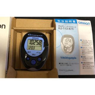 オムロン(OMRON)のオムロン　ヘルスカウンタ　万歩計　HJ-113-K(T) 未使用(ウォーキング)