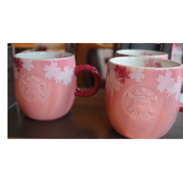 Starbucks Coffee(スターバックスコーヒー)のSAKURA2019マグブライトピンク355ml キッズ/ベビー/マタニティの授乳/お食事用品(マグカップ)の商品写真