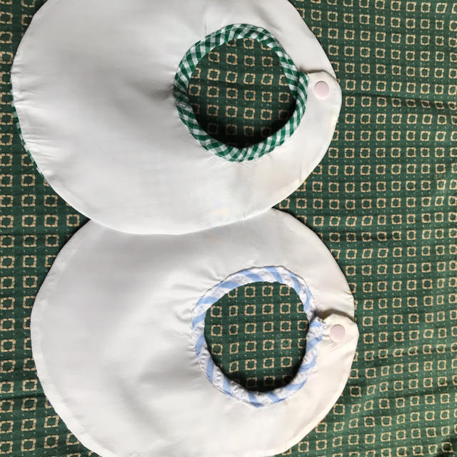 baby bib ハンドメイド2点セット キッズ/ベビー/マタニティのこども用ファッション小物(ベビースタイ/よだれかけ)の商品写真