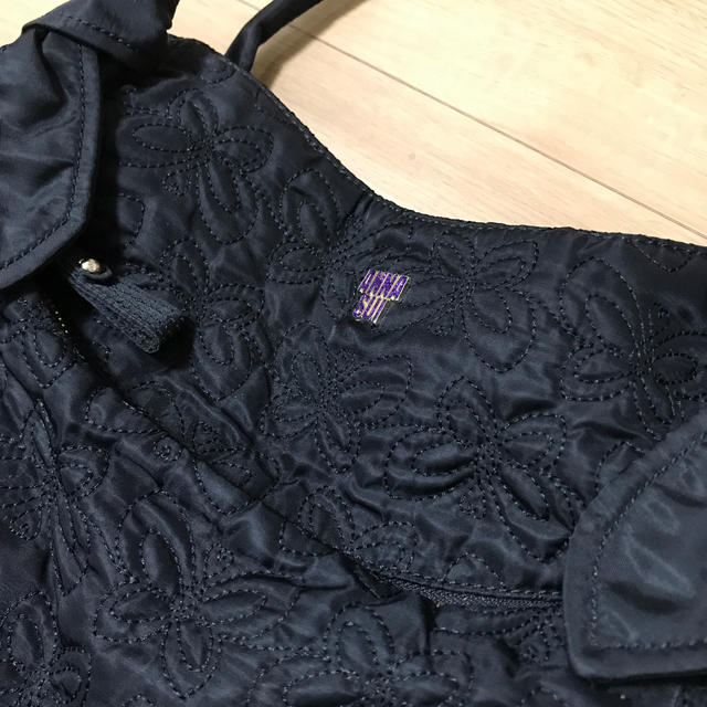 ANNA SUI(アナスイ)のアナスイ　マザーズバッグ　黒 キッズ/ベビー/マタニティのマタニティ(マザーズバッグ)の商品写真