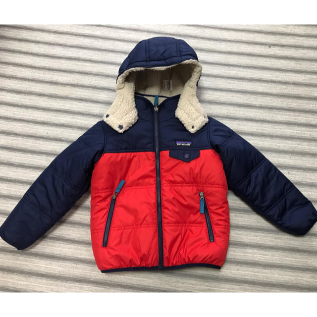 patagonia - パタゴニア  ベビーリバーシブル トリブルズフーディー　5T
