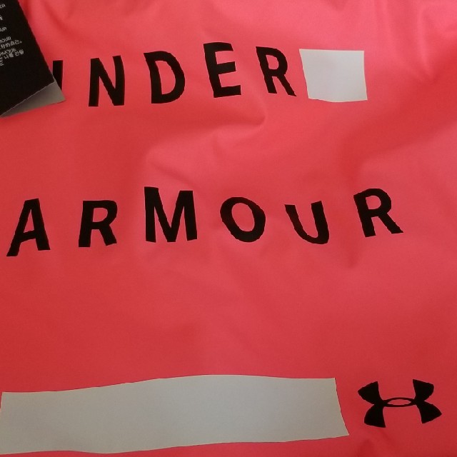 UNDER ARMOUR(アンダーアーマー)の新品　アンダーアーマー　トートバッグ レディースのバッグ(トートバッグ)の商品写真