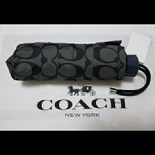 COACH(コーチ)の☆ 新品•未使用 COACH シグネチャー 傘 レディースのファッション小物(傘)の商品写真