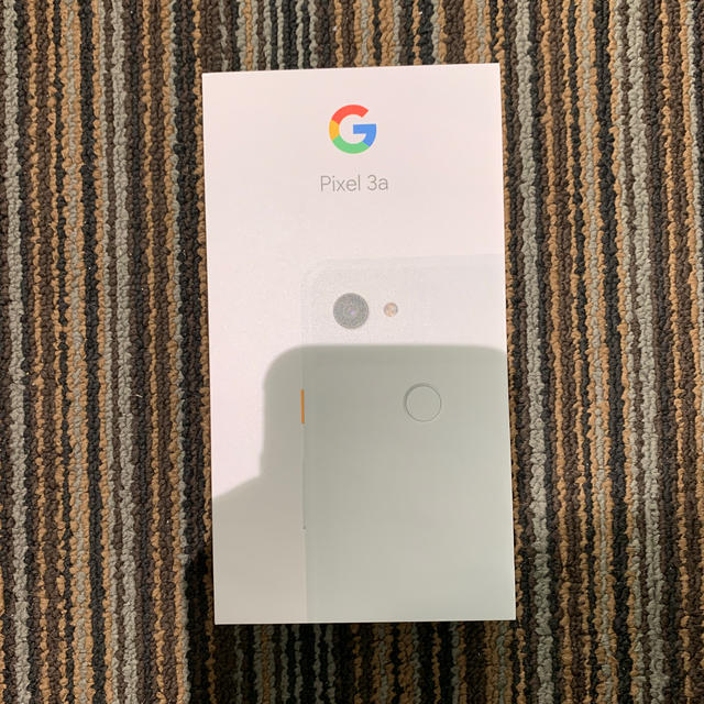 Google pixel 3a ホワイト　SIMフリー スマホ/家電/カメラのスマートフォン/携帯電話(スマートフォン本体)の商品写真