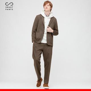 ユニクロ(UNIQLO)の【新品未使用】UNIQLO スマートアンクルパンツ（ジャージー・チドリ）(スラックス)