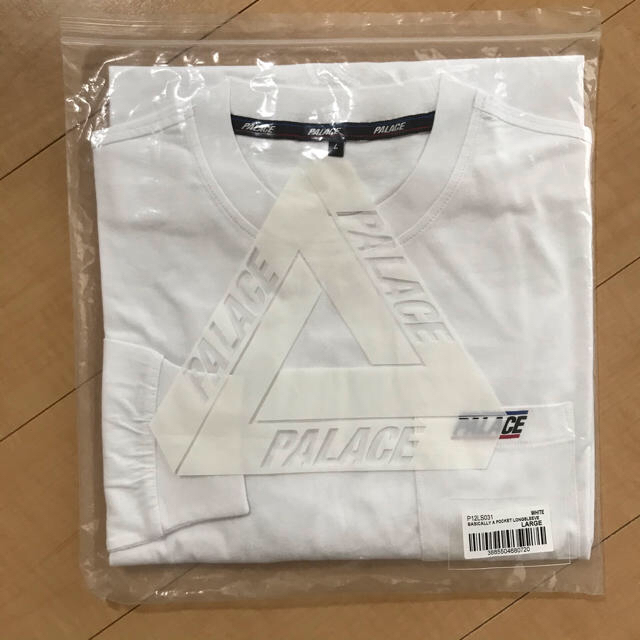 PALACE BASICALLY A POCKET LONGSLEEVE