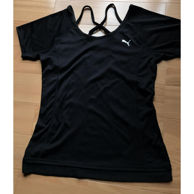 PUMA(プーマ)のPUMAレディースSサイズ　バッククロスドライTシャツ スポーツ/アウトドアのランニング(ウェア)の商品写真