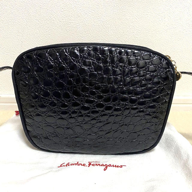 Salvatore Ferragamo ショルダーバッグ クロコ 型押し レザー