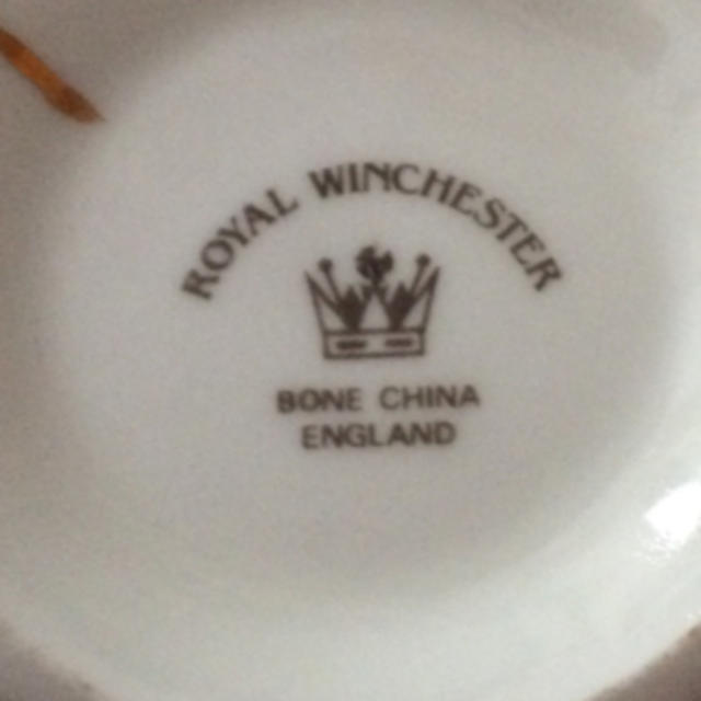 ROYAL WINCHESTERカップ&ソーサー 2客 インテリア/住まい/日用品のキッチン/食器(グラス/カップ)の商品写真