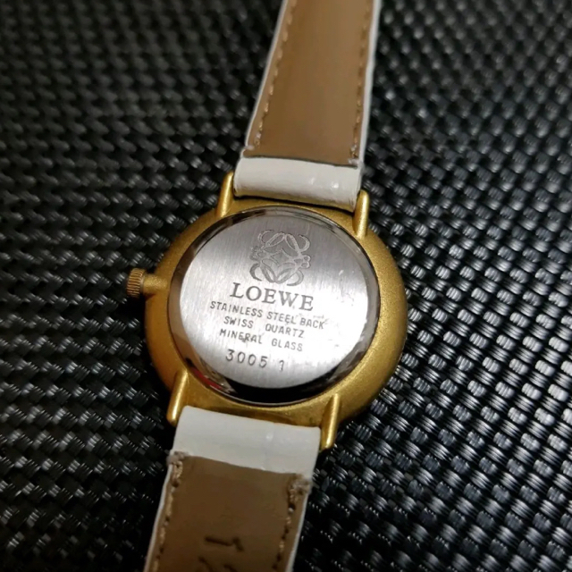 LOEWE 時計の通販 by ころりん's shop｜ロエベならラクマ - ロエベ 即納HOT