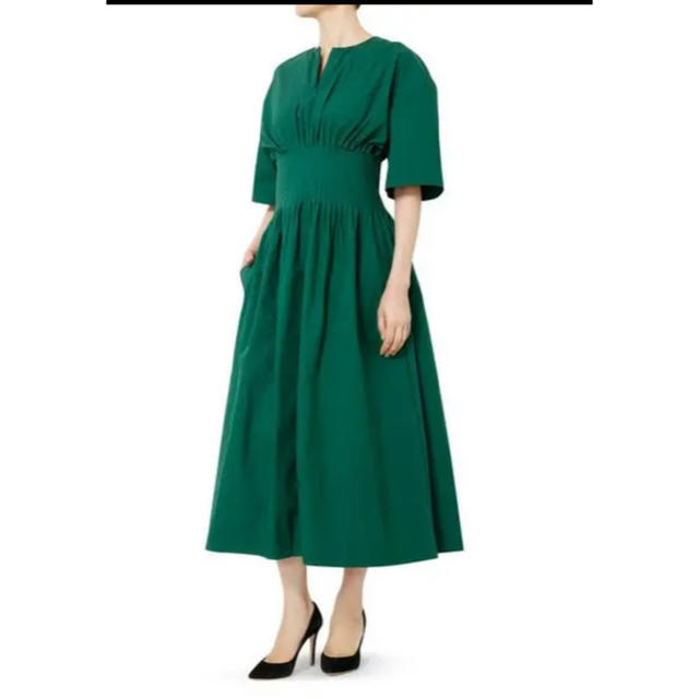 グリーンサイズルシェルブルー  Round Form Dress