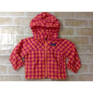 パタゴニア(patagonia)のパタゴニア　薄手パーカー　6-12M（70cm）　★02YE0922457(ジャケット/コート)