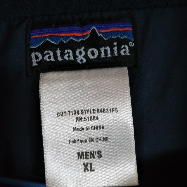 patagonia(パタゴニア)のpatagoniaダウンベスト メンズのジャケット/アウター(ダウンベスト)の商品写真