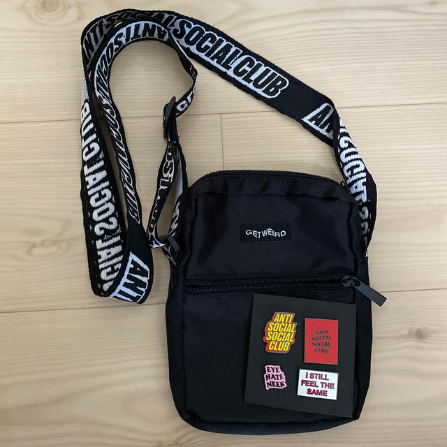 Anti social social club サイドバッグ黒