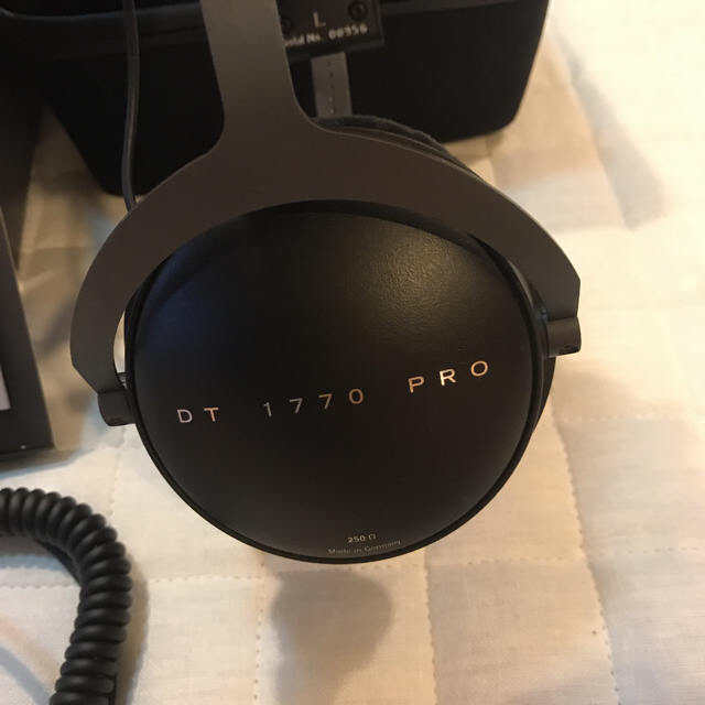 (送料込み)beyerdynamic ヘッドホン DT 1770 PRO 2