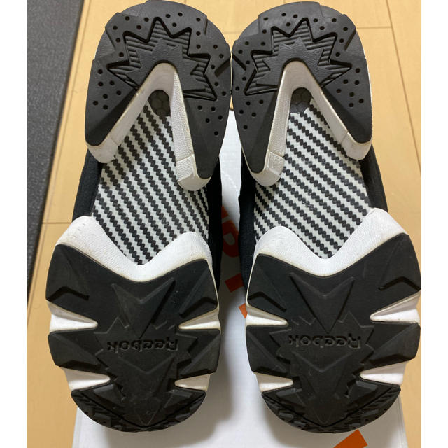 Reebok(リーボック)のリーボック　ポンプフューリー　25.0cm メンズの靴/シューズ(スニーカー)の商品写真