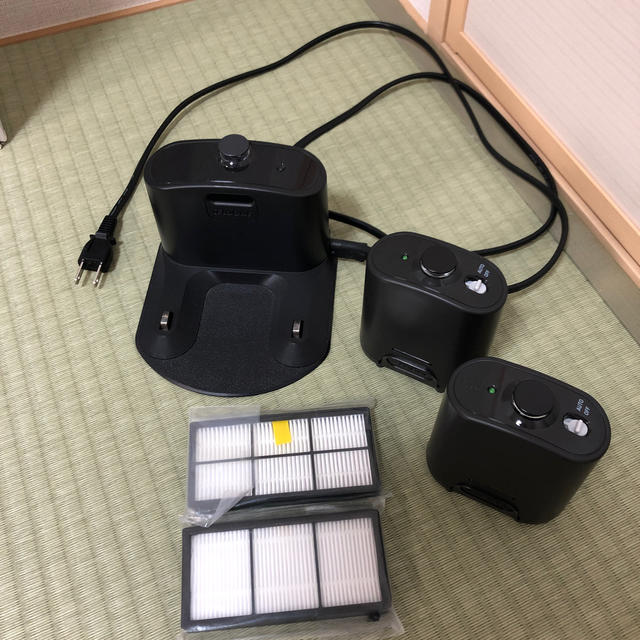 iRobot(アイロボット)のRoomba875（ルンバ）　ロボット掃除機　2015年製　日本正規品 スマホ/家電/カメラの生活家電(掃除機)の商品写真