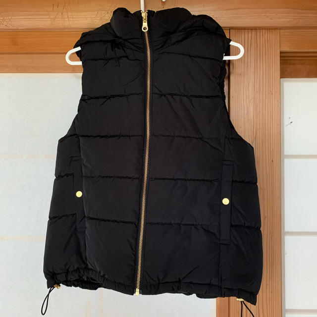 GU(ジーユー)の2way 中綿 ベスト レディースのジャケット/アウター(ダウンベスト)の商品写真