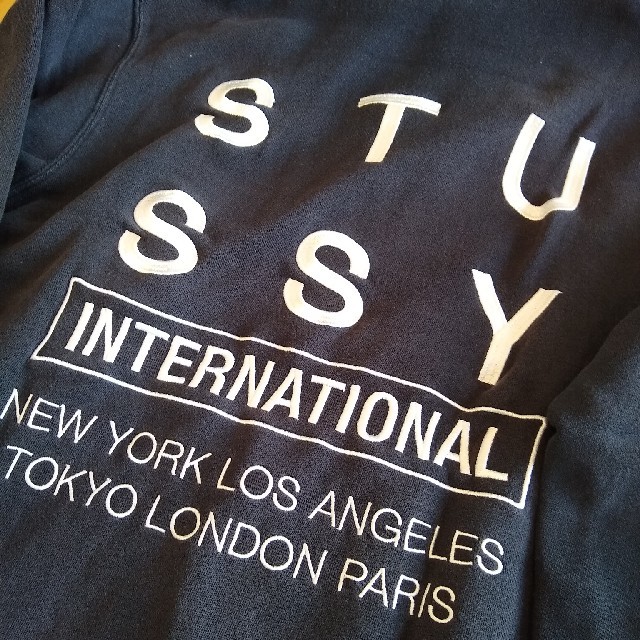 STUSSY(ステューシー)の☆中古☆ STUSSY パーカー stussy international  メンズのトップス(パーカー)の商品写真
