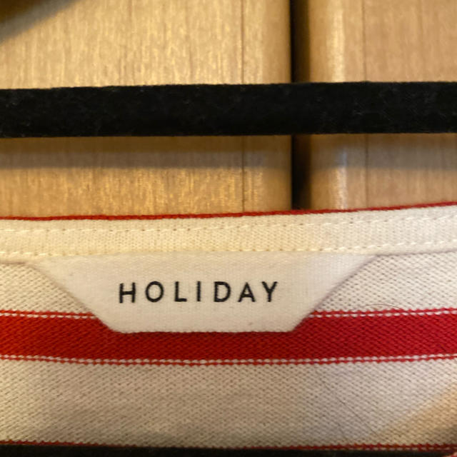 holiday(ホリデイ)のもりさん専用【値下げ中】holiday テープボーダートップス レディースのトップス(Tシャツ(長袖/七分))の商品写真