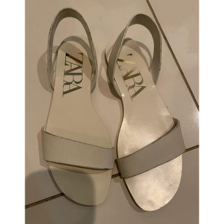 ザラ(ZARA)のZARAサンダル　23.5(サンダル)