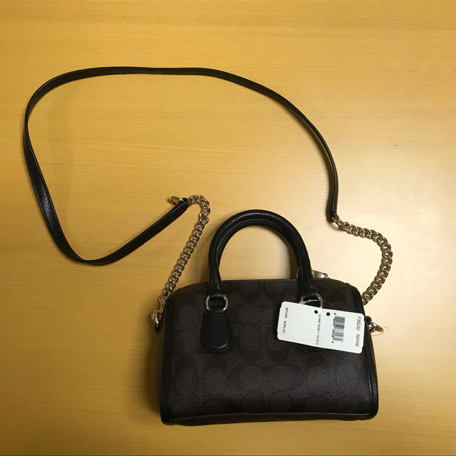 COACH(コーチ)の【送料込み】coach バッグ　新品 レディースのバッグ(ショルダーバッグ)の商品写真