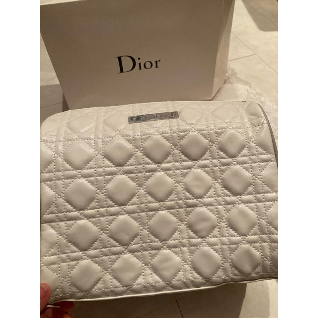 Dior(ディオール)のDiorディオール☆化粧ポーチ　大 レディースのファッション小物(ポーチ)の商品写真