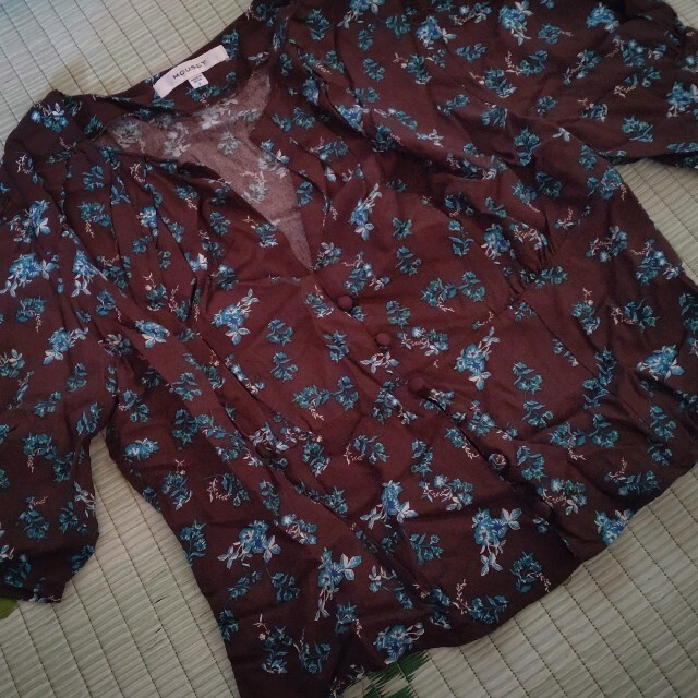 moussy(マウジー)のmoussy DITSY FLORAL ブラウス レディースのトップス(シャツ/ブラウス(半袖/袖なし))の商品写真