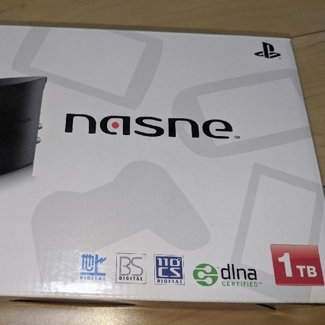 nasne(ナスネ)のnasne CECH-ZNR2J エンタメ/ホビーのゲームソフト/ゲーム機本体(家庭用ゲーム機本体)の商品写真