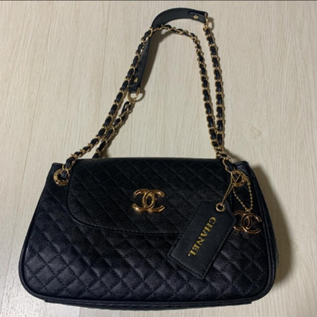 CHANEL(シャネル)の美品、CHANELノベルティショルダーバッグ レディースのバッグ(ショルダーバッグ)の商品写真