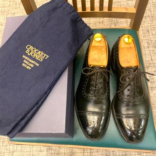 クロケットアンドジョーンズ(Crockett&Jones)の美品❗️《Crockett&Jones》ハンドグレードライン6.5 付属品有り(ドレス/ビジネス)