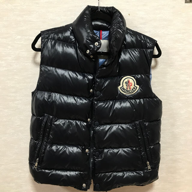 MONCLER(モンクレール)のモンクレールダウンベスト メンズのジャケット/アウター(ダウンベスト)の商品写真